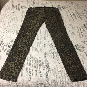 Leopard jeans